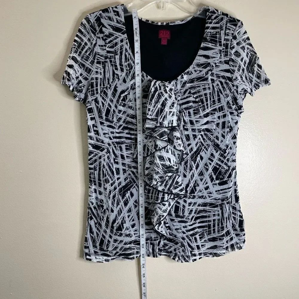 212 Collection| Ruffle| Lightweight| Has Stretch - Picture 4 of 11
